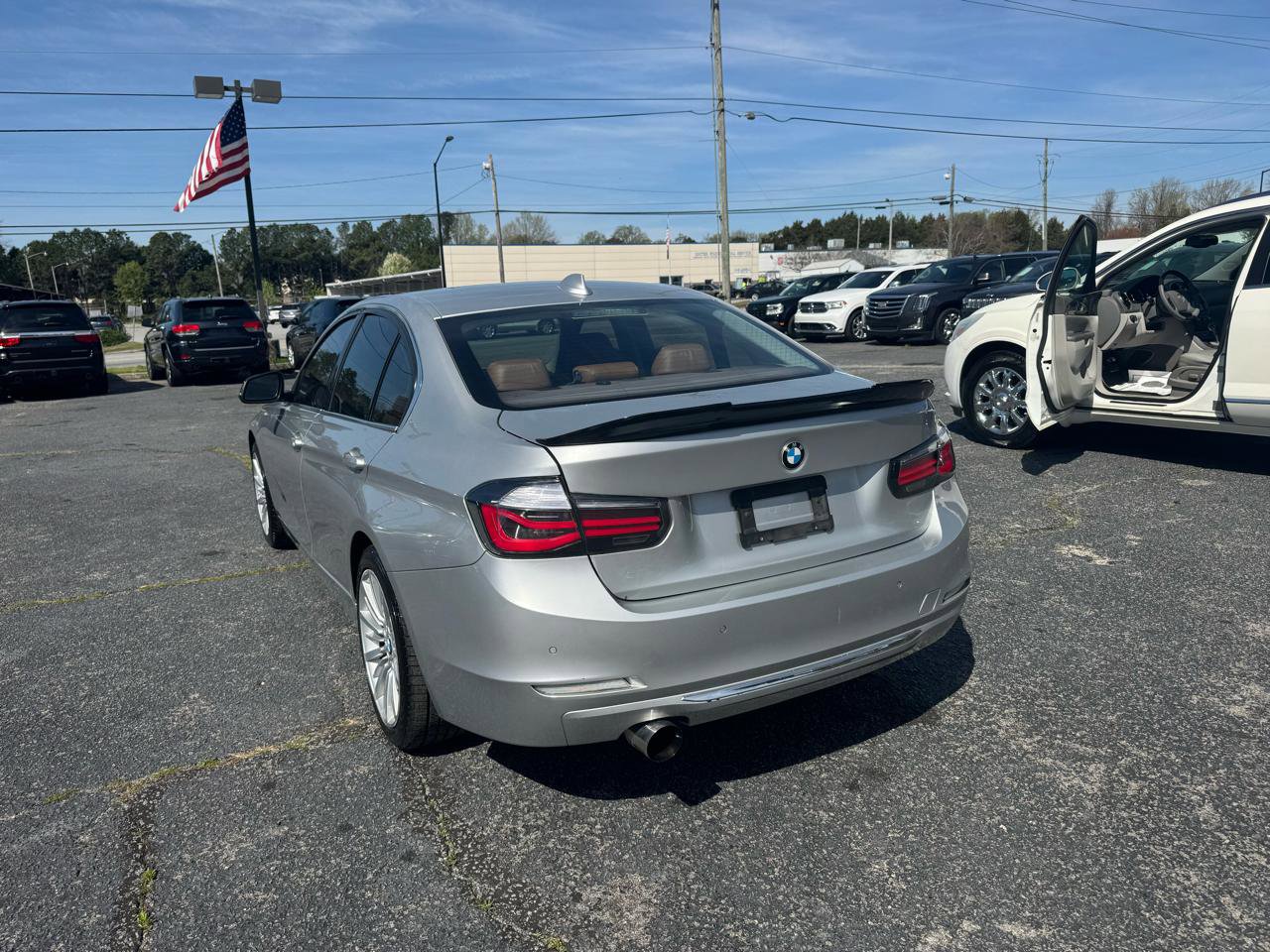 Used 2012 BMW 328i 4dr Sdn 328i RWD image 4