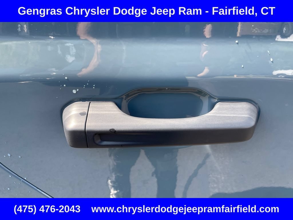 Certified 2025 Jeep Gladiator Mojave w/ Safety Group AWD/4WD image 22