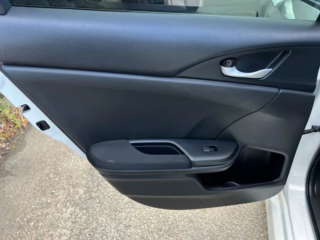 Used 2018 Honda Civic EX image 22