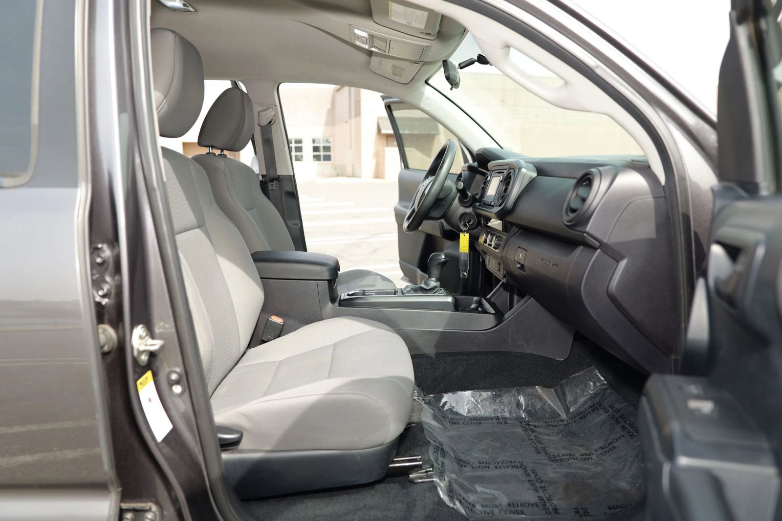Used 2016 Toyota Tacoma SR RWD image 16