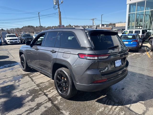 Certified 2025 Jeep Grand Cherokee Altitude image 5