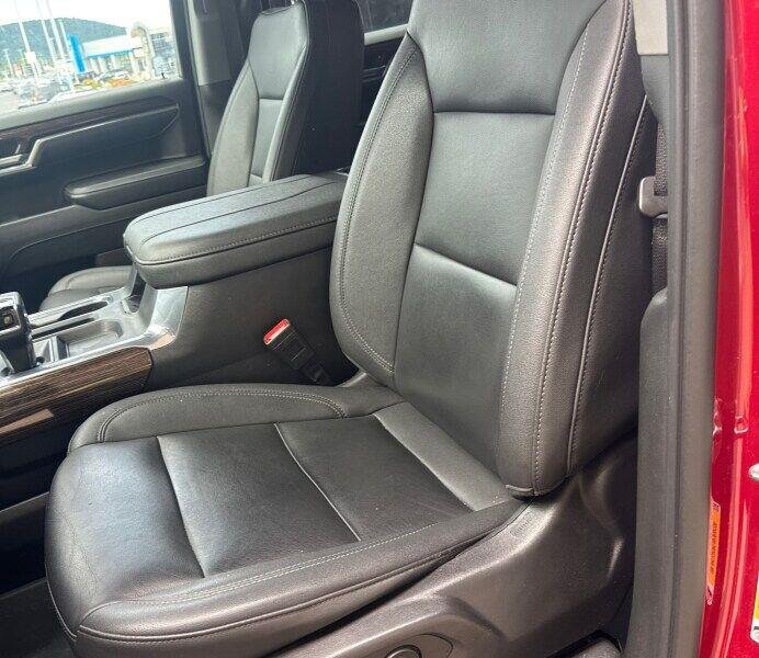 Used 2023 GMC Sierra 1500 Elevation w/ Elevation Premium Package AWD/4WD image 7