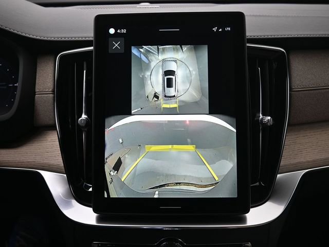 New 2026 Volvo XC90 T8 Plus w/ Protection Package Premier image 12