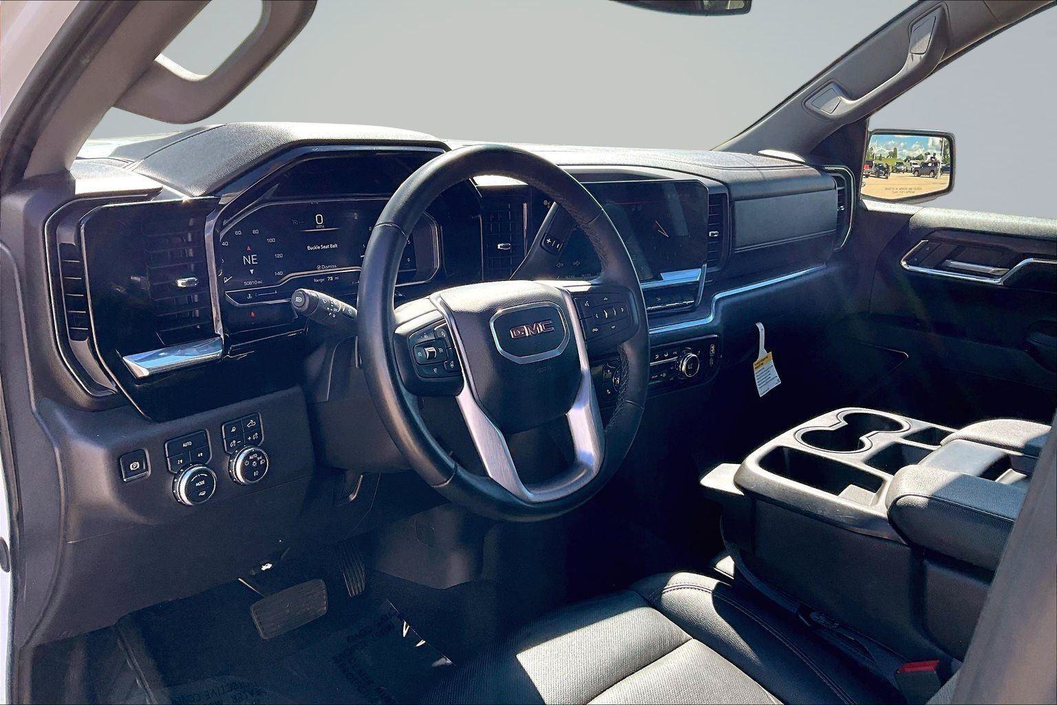 Used 2024 GMC Sierra 1500 SLT AWD/4WD image 15