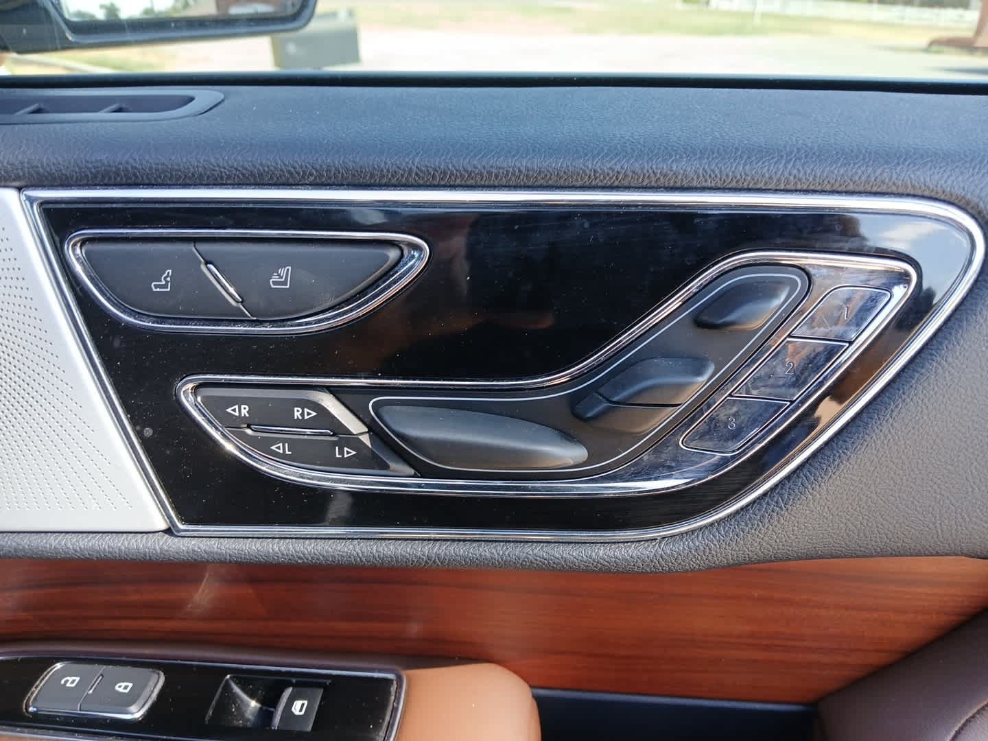 Used 2024 Lincoln Navigator Reserve AWD/4WD image 51