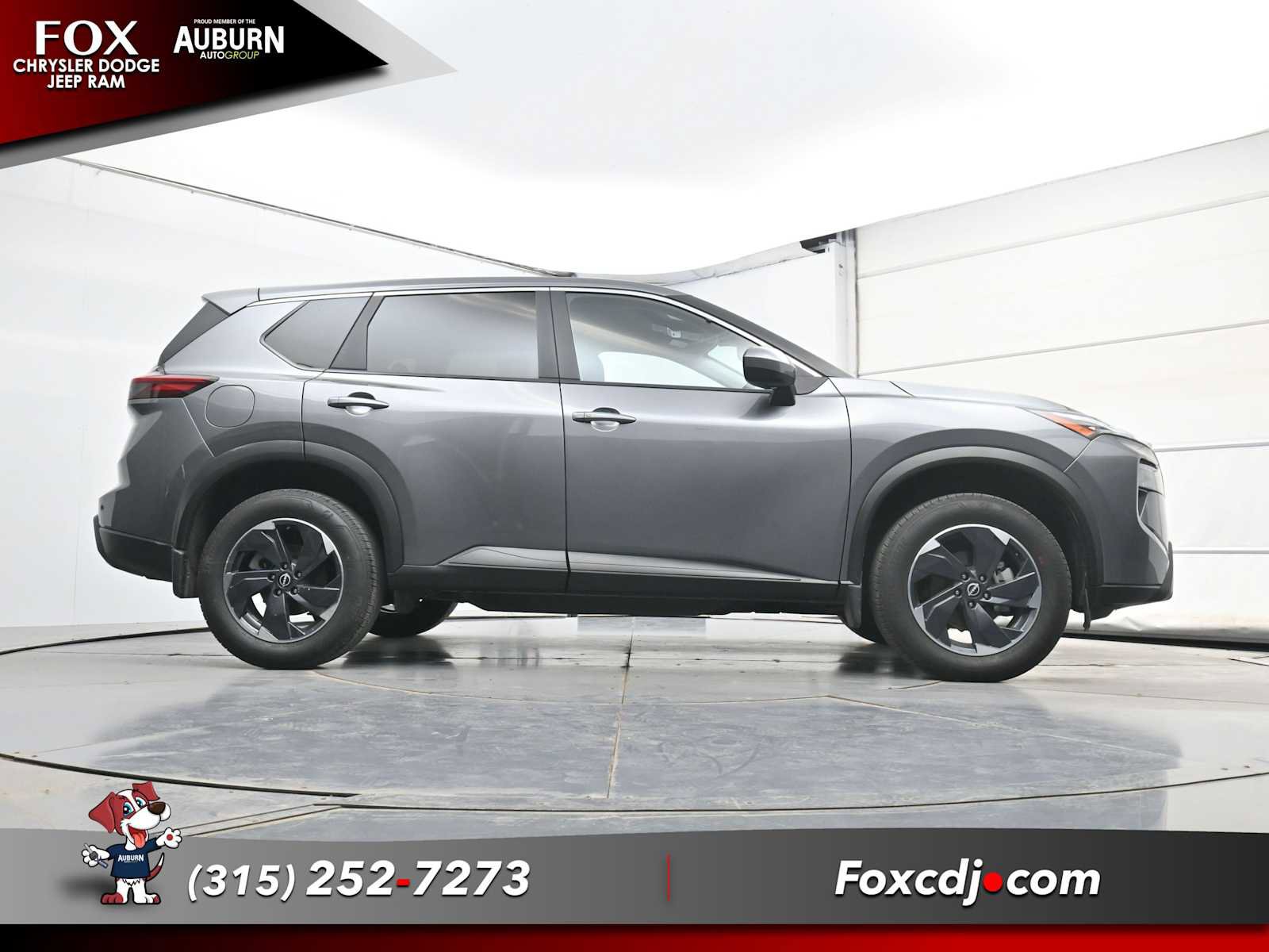Used 2025 Nissan Rogue SV AWD/4WD image 26