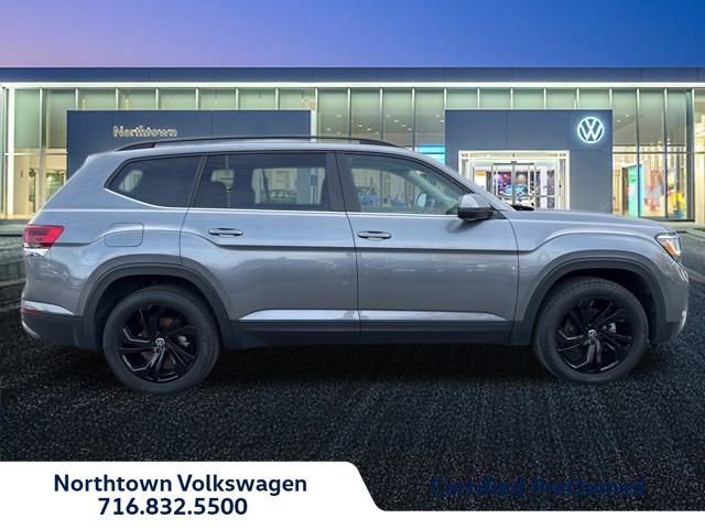 Used 2022 Volkswagen Atlas SE image 2