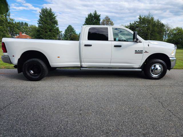 Used 2018 RAM 3500 Tradesman w/ Chrome Appearance Group image 5
