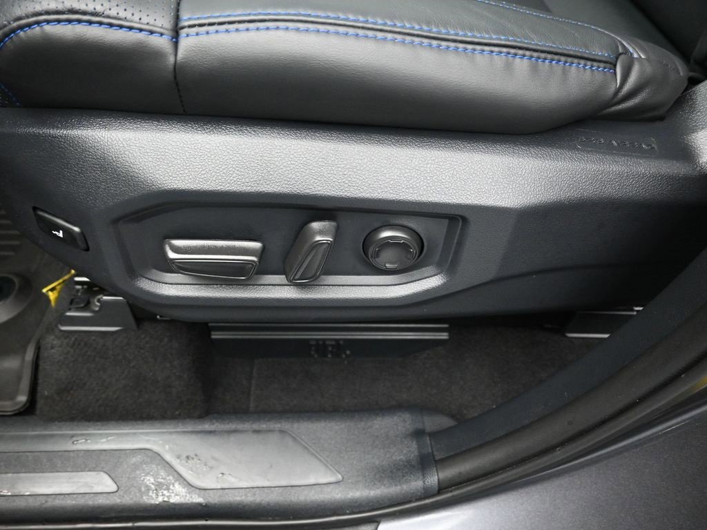 Used 2025 Toyota Tundra Platinum image 32