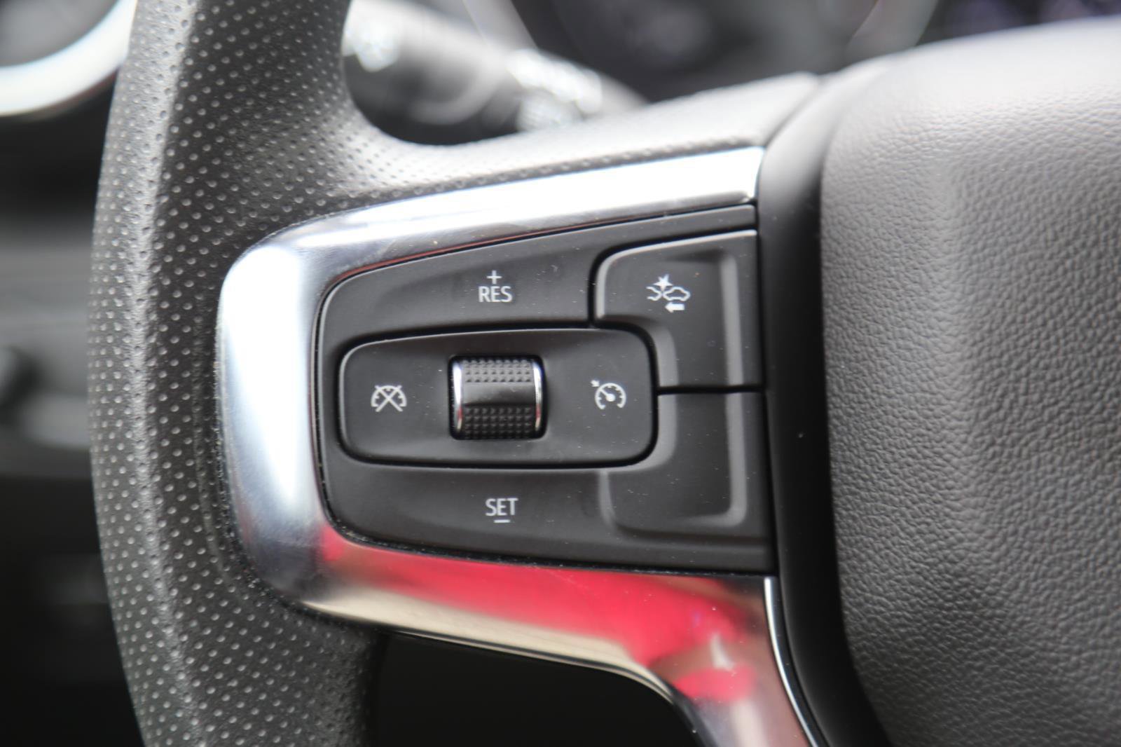 Used 2025 Chevrolet Blazer LT image 10