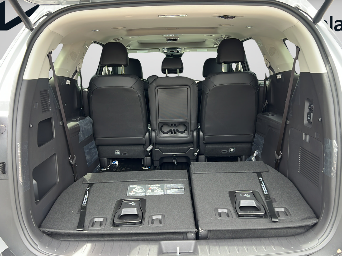 New 2026 Kia Carnival SX Prestige FWD image 9