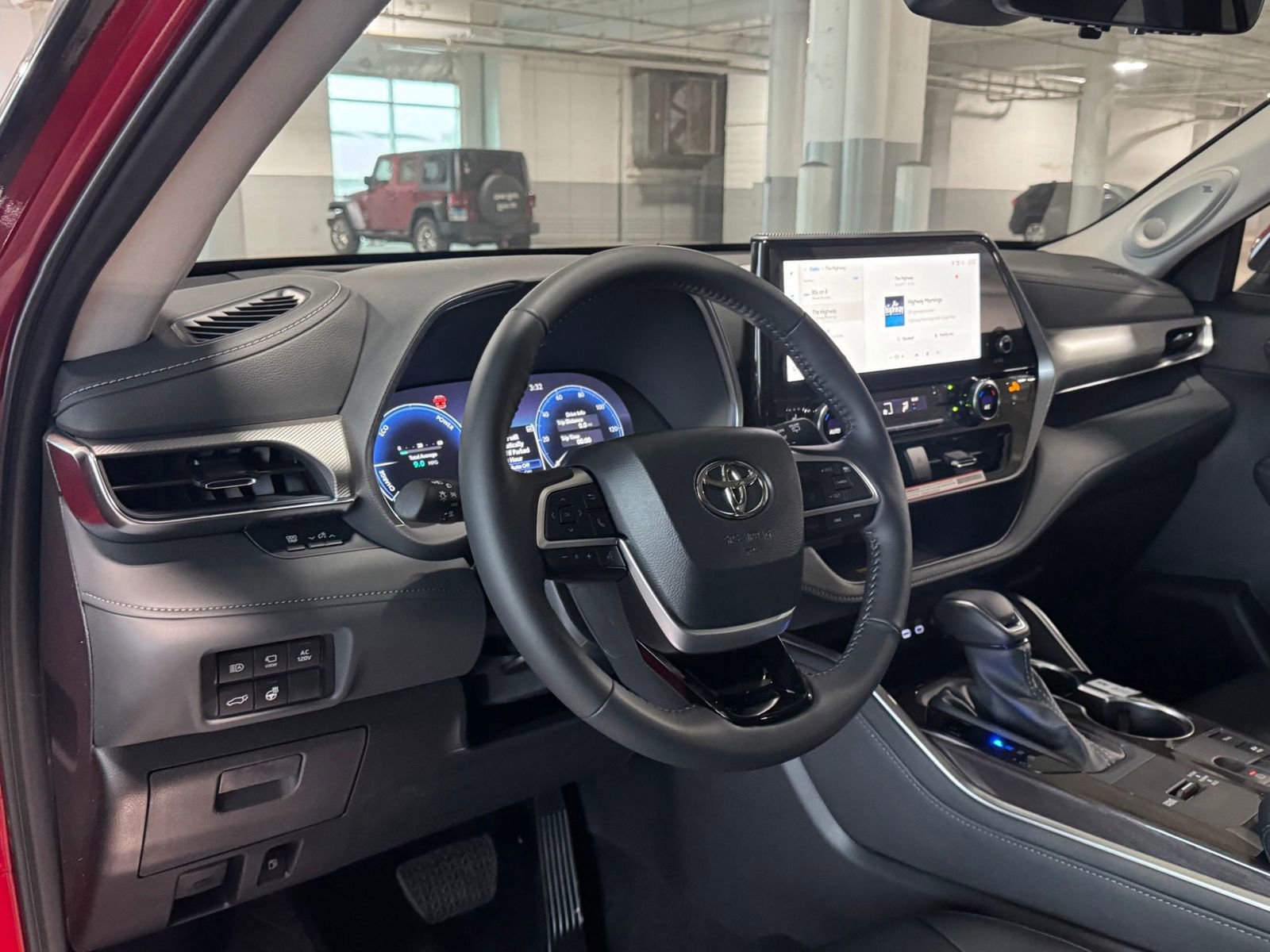 New 2026 Toyota Highlander Platinum image 16
