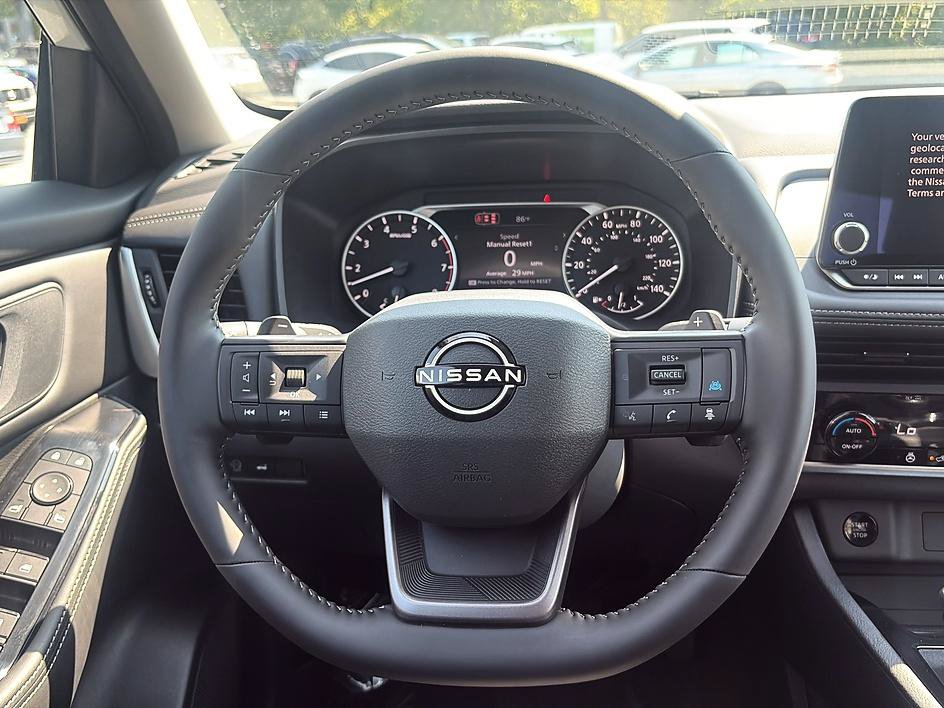 Certified 2026 Nissan Rogue Dark Armor AWD/4WD image 38