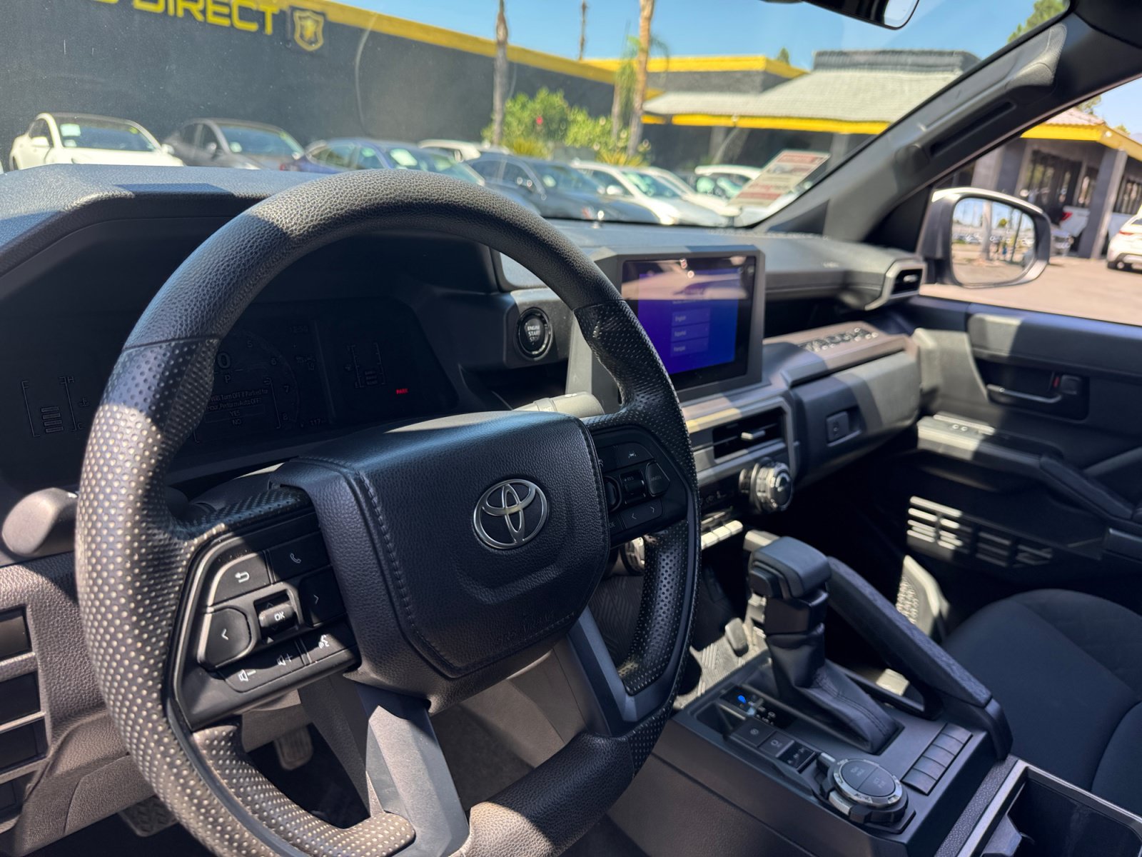 Used 2025 Toyota Tacoma SR5 AWD/4WD image 20