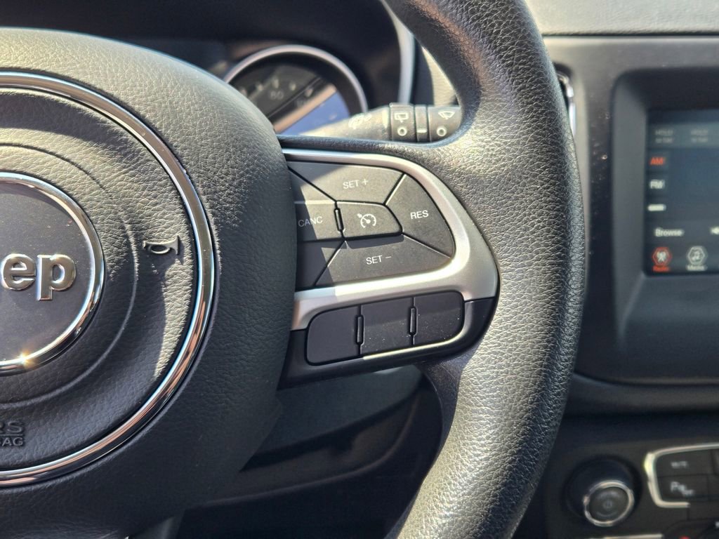 Used 2019 Jeep Compass Sport w/ Tech Group FWD image 40
