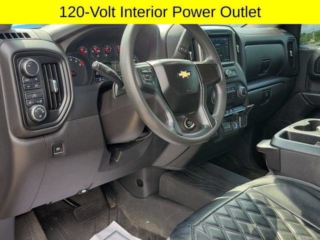 Used 2024 Chevrolet Silverado 1500 Custom w/ Turbomax Blackout Package AWD/4WD image 24