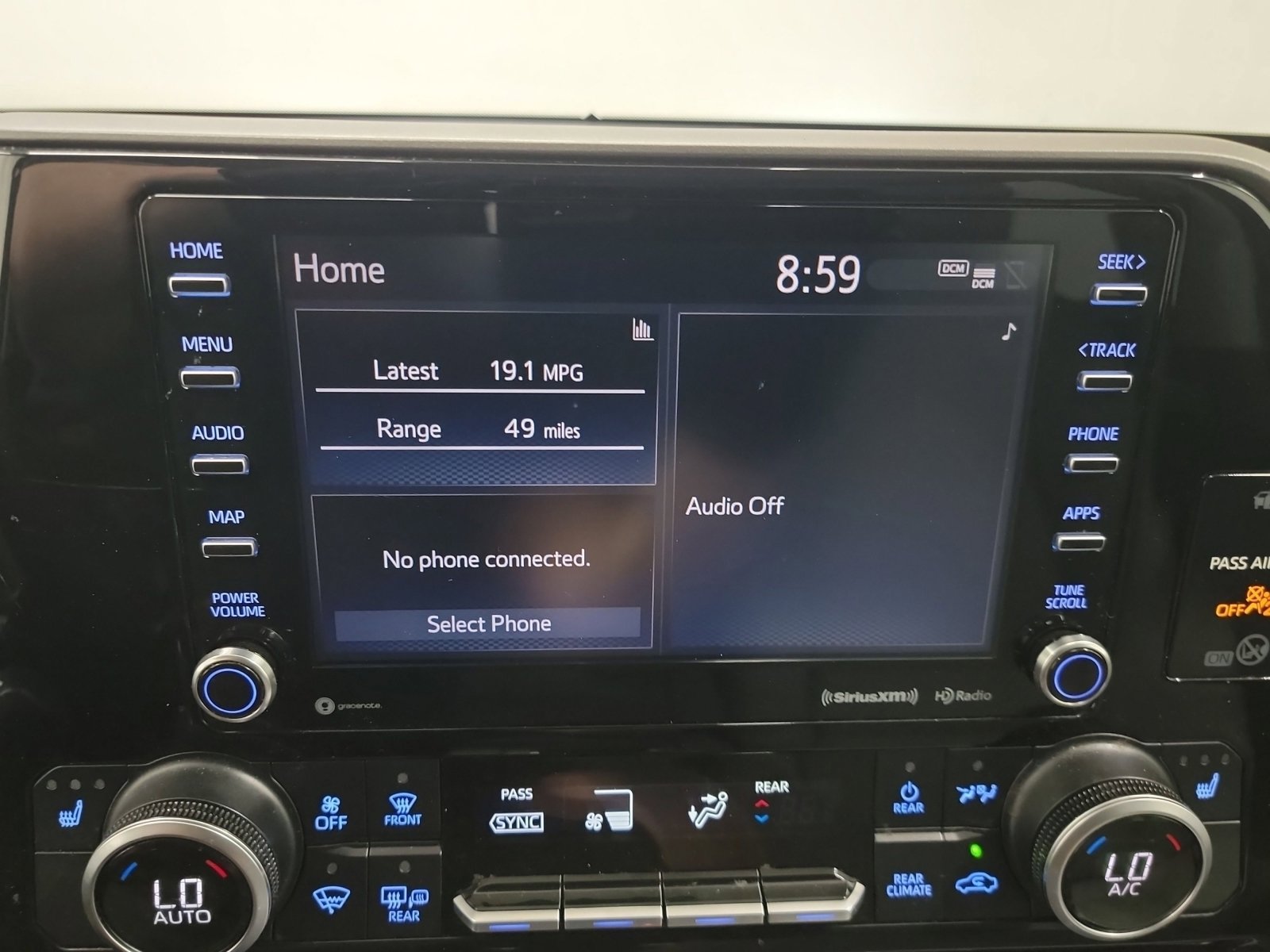 Used 2021 Toyota Highlander XLE AWD/4WD image 22