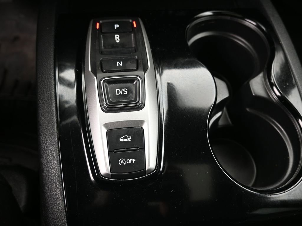 Used 2020 Honda Ridgeline Black Edition image 16