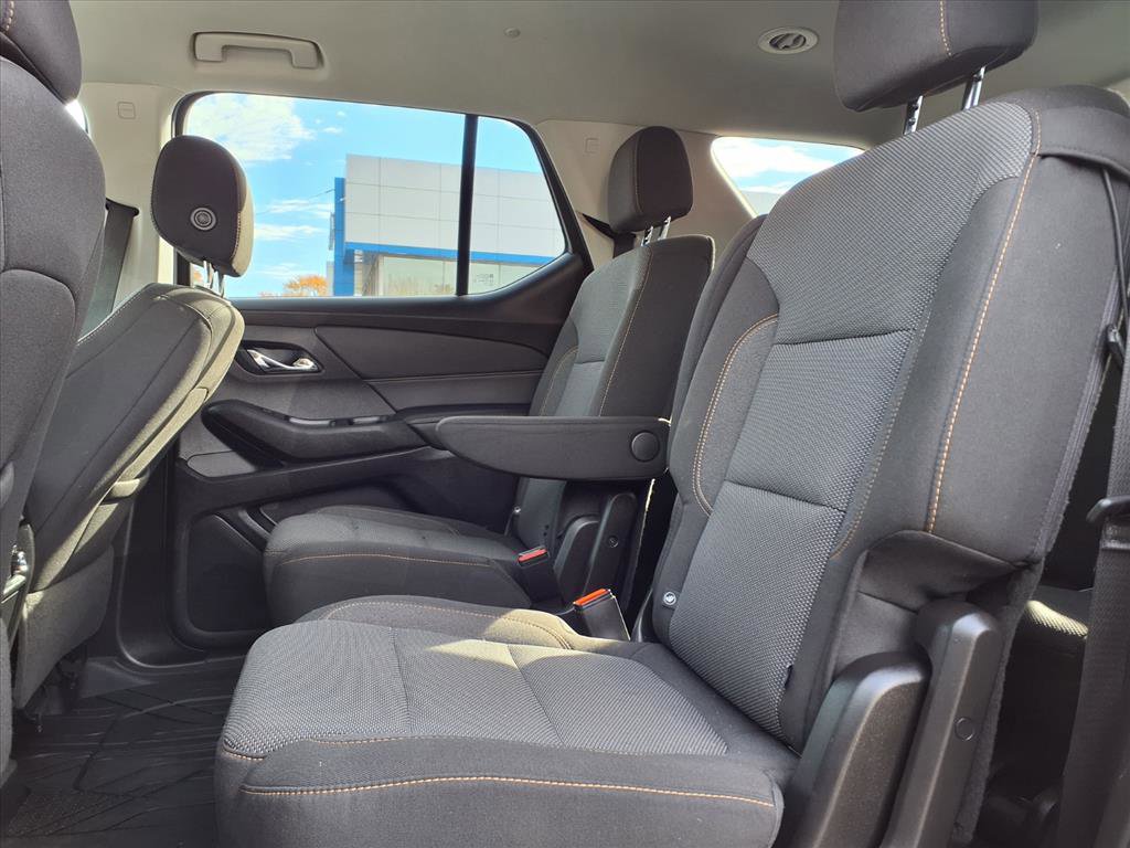 Certified 2021 Chevrolet Traverse LT image 8