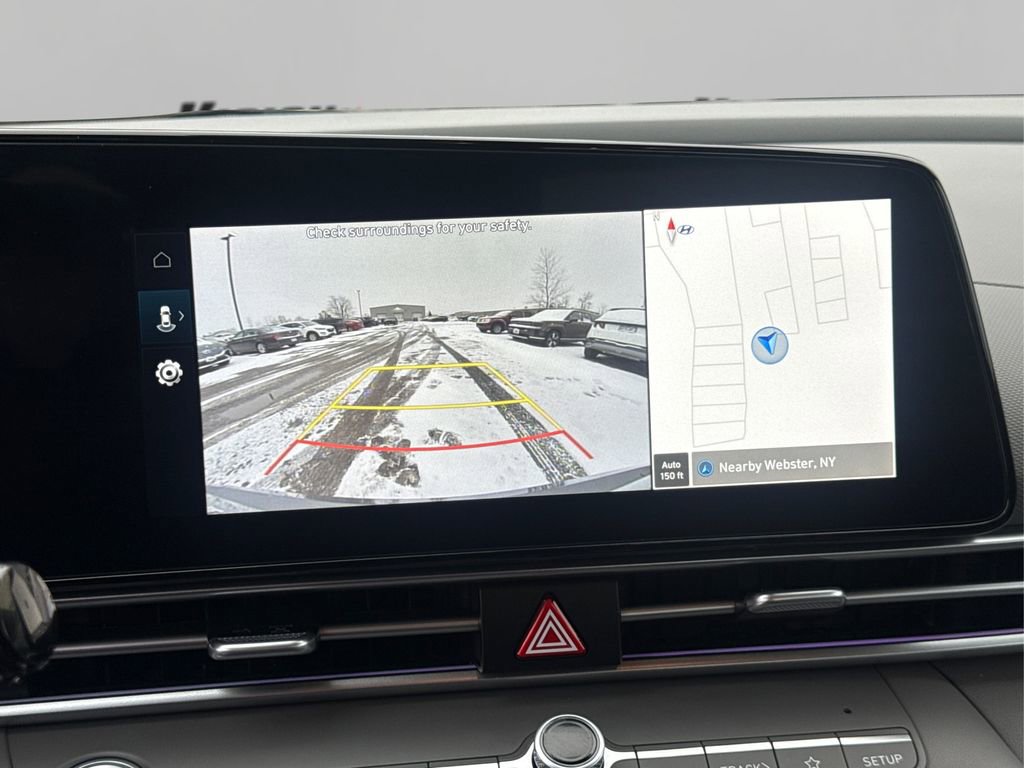 Certified 2025 Hyundai Elantra SEL image 25