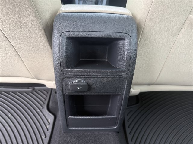 Used 2017 Volkswagen Jetta SE image 39