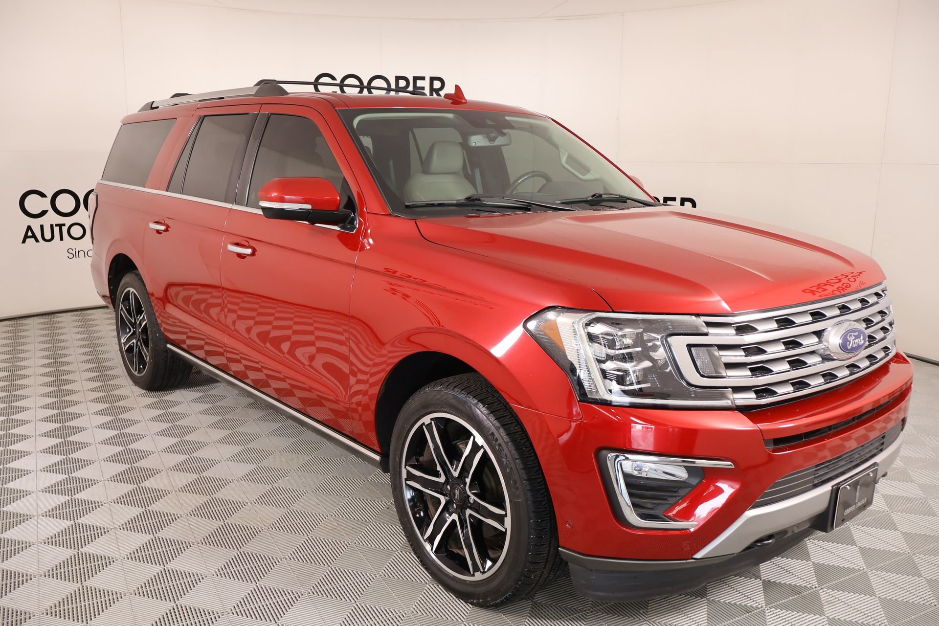 Used 2021 Ford Expedition Max Limited image 1