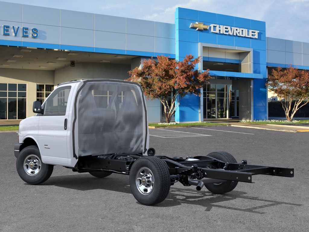 New 2025 Chevrolet Express 3500 w/ Power Convenience Package RWD image 3