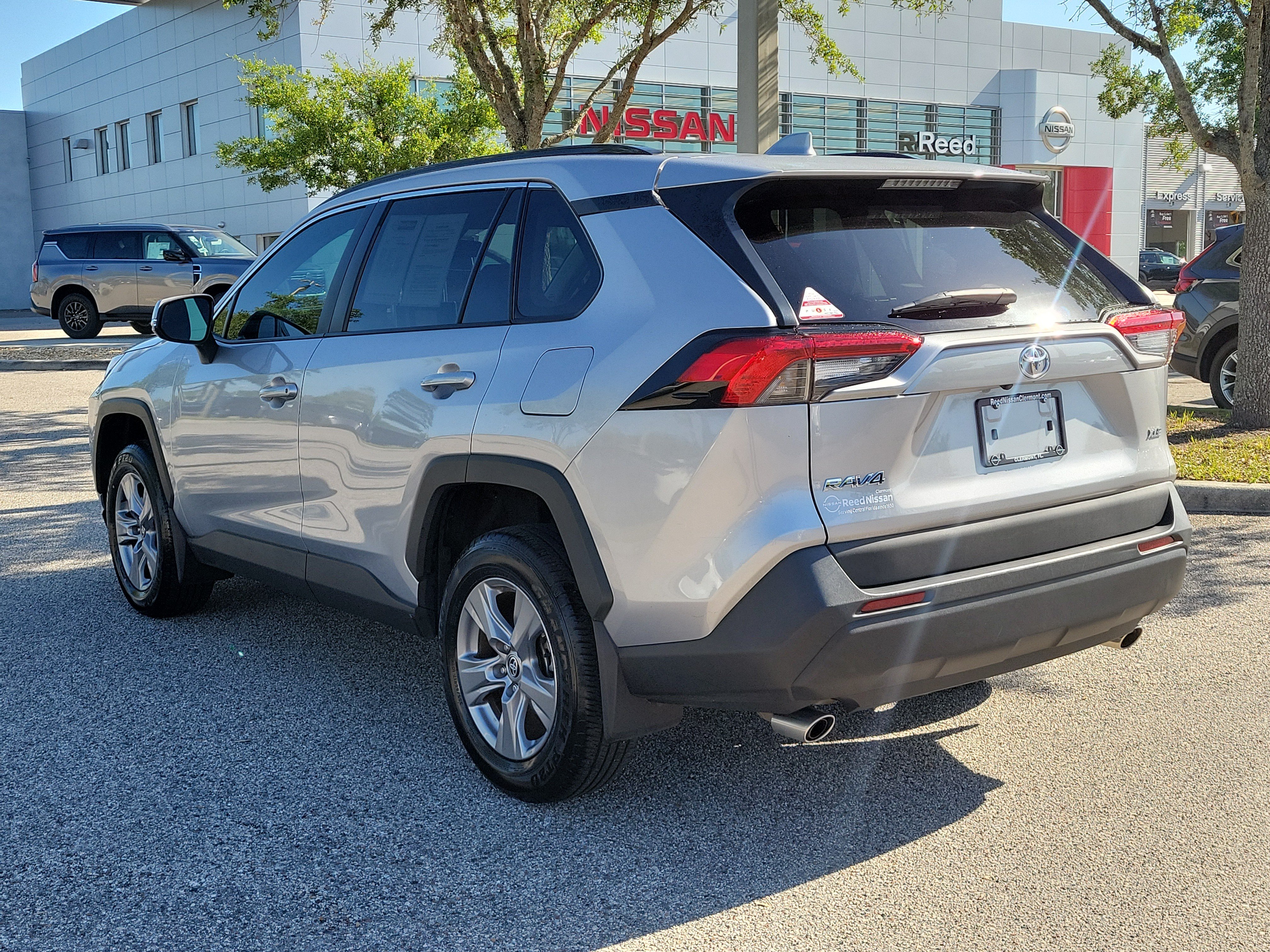 Used 2024 Toyota RAV4 XLE FWD image 5