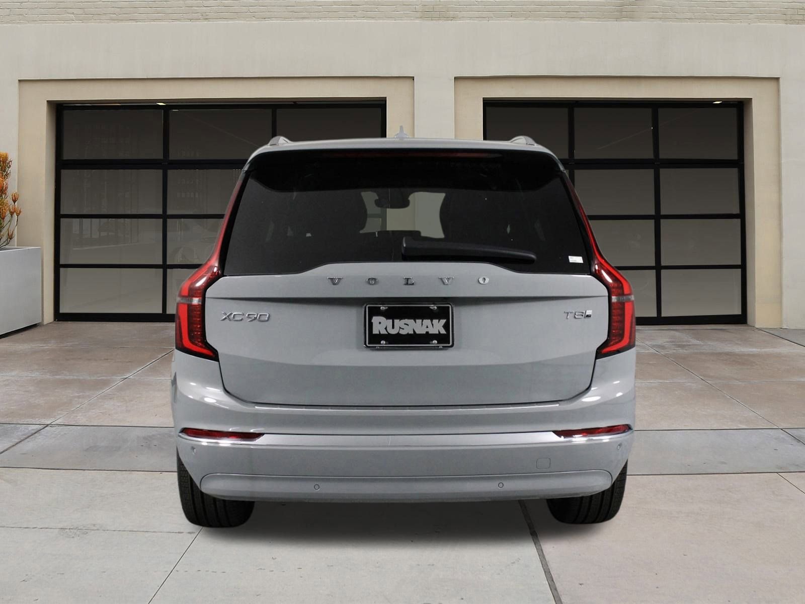 New 2026 Volvo XC90 T8 Plus w/ Protection Package Premier image 4