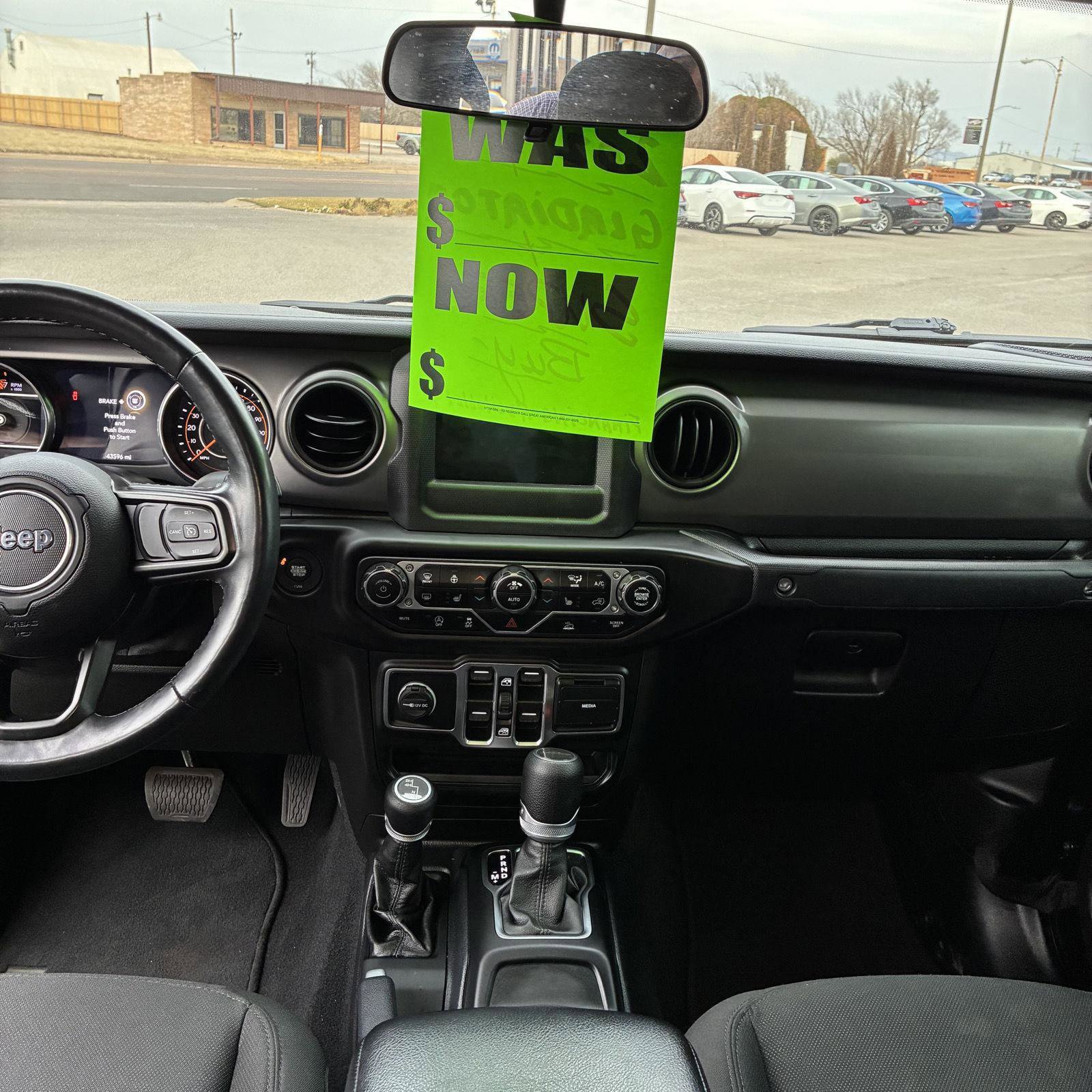 Used 2021 Jeep Gladiator Sport image 12