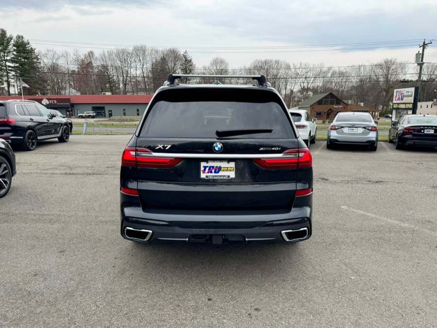 Used 2022 BMW X7 xDrive40i w/ M Sport Package image 5