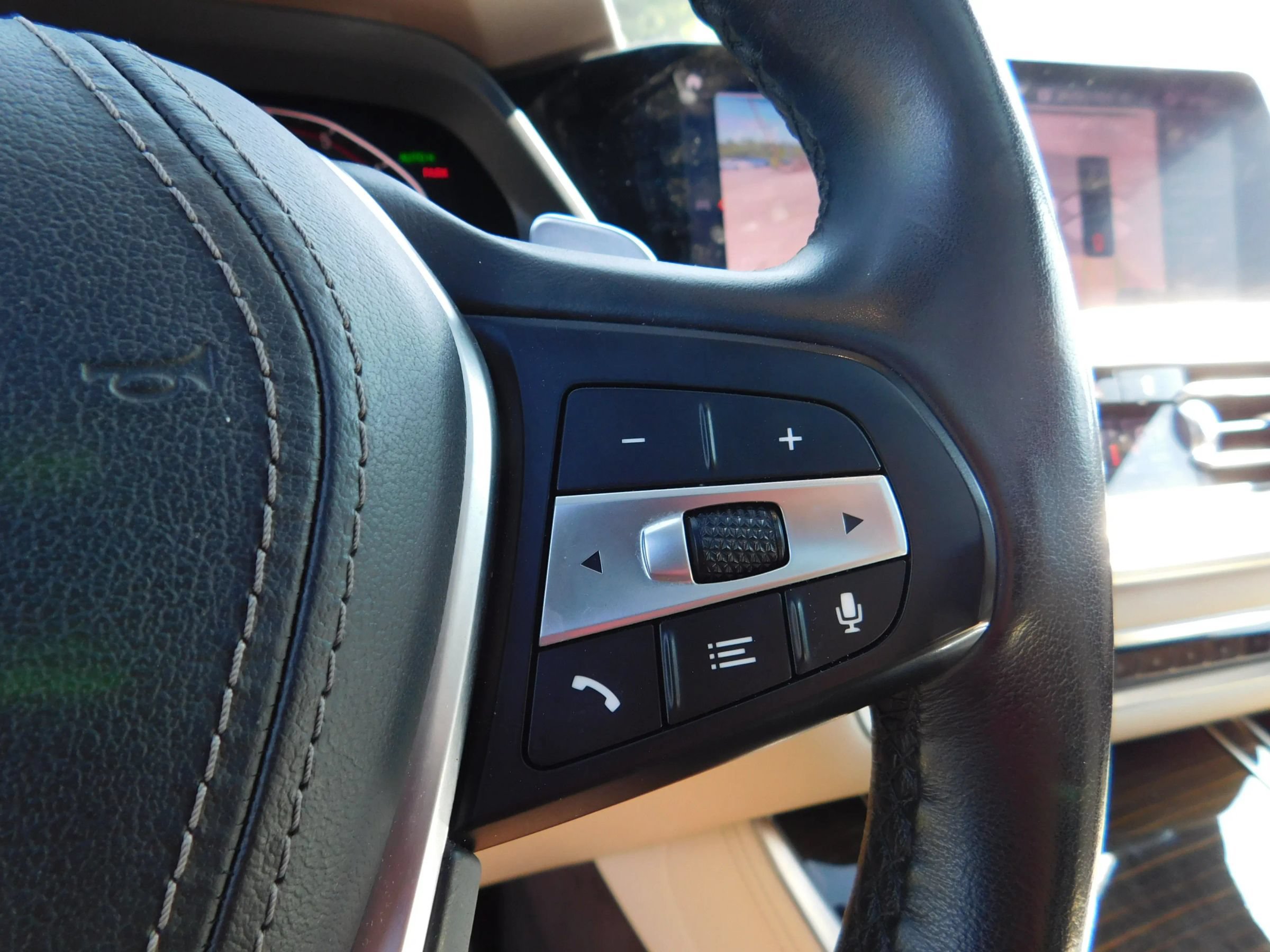 Used 2019 BMW X5 xDrive40i w/ Premium Package 2 AWD/4WD image 26