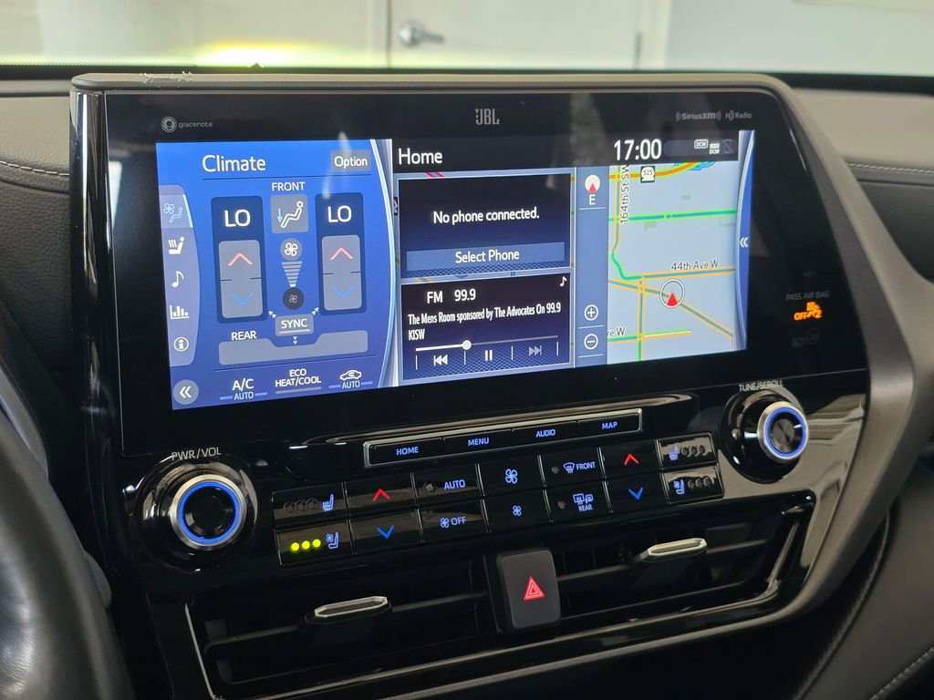 Used 2022 Toyota Highlander Limited AWD/4WD image 13