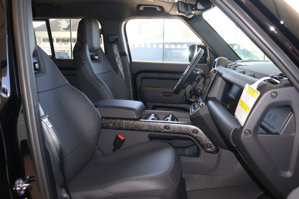 New 2026 Land Rover Defender 110 OCTA AWD/4WD image 14