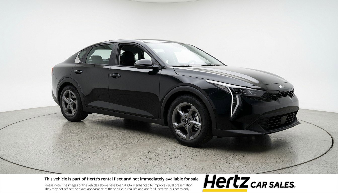 Used 2025 Kia K4 FWD image 1