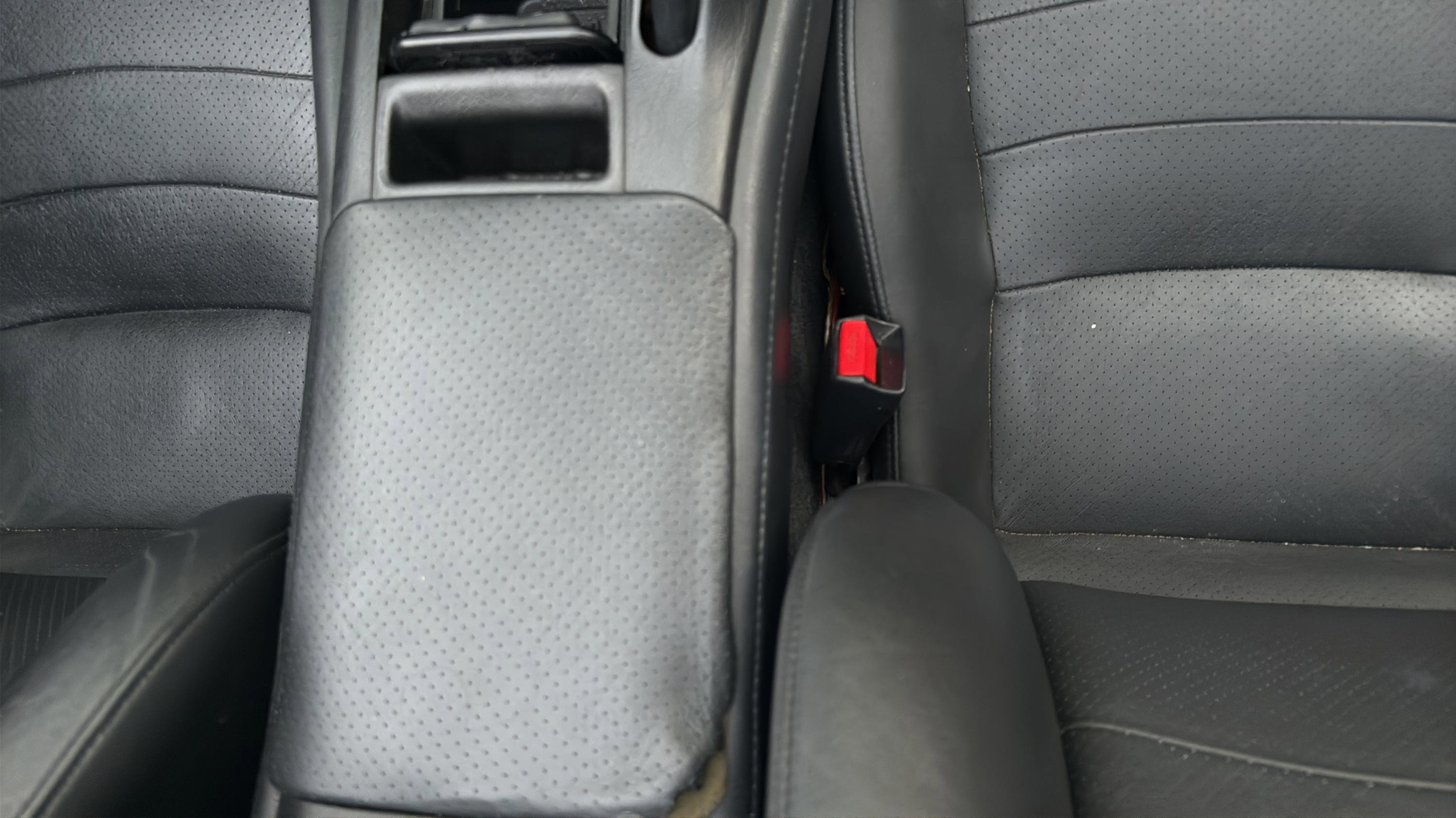 Used 2003 Honda S2000 Convertible 2D image 31