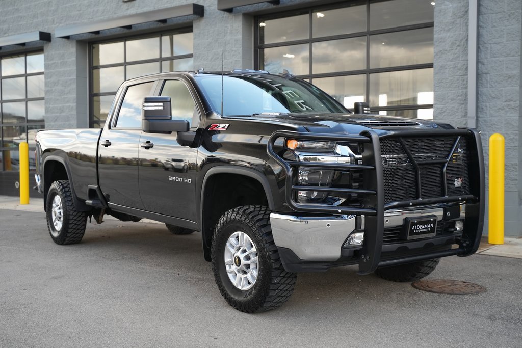 Used 2022 Chevrolet Silverado 2500 LT w/ Convenience Package image 8