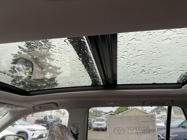 New 2026 Toyota Grand Highlander AWD image 9