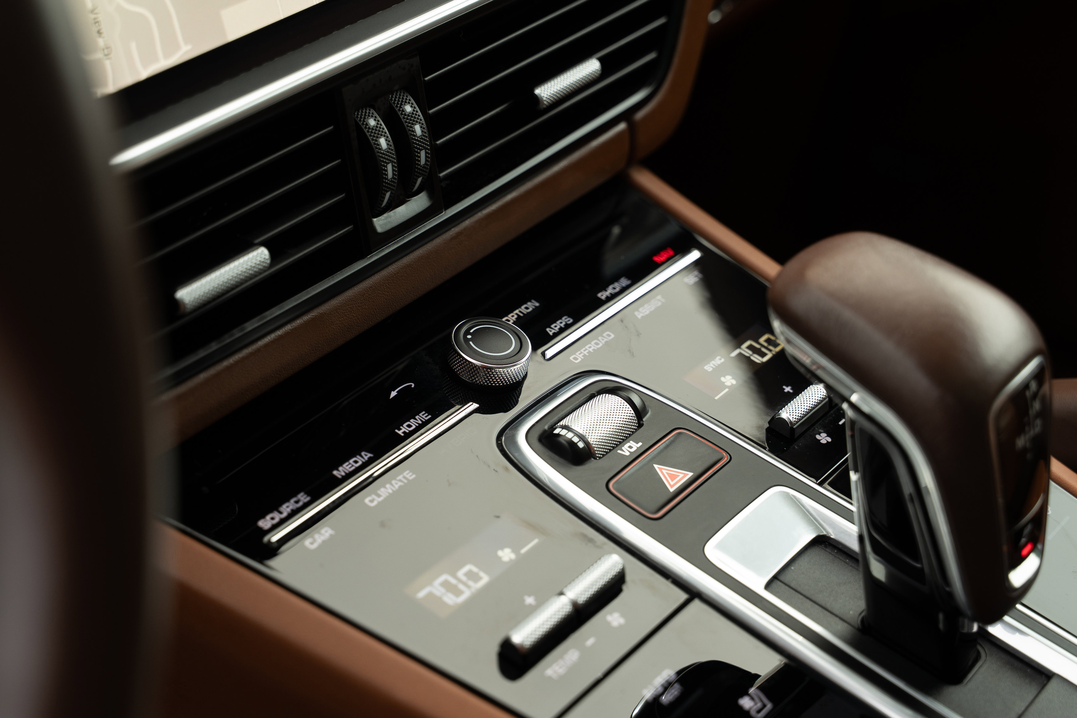 Used 2021 Porsche Cayenne image 13