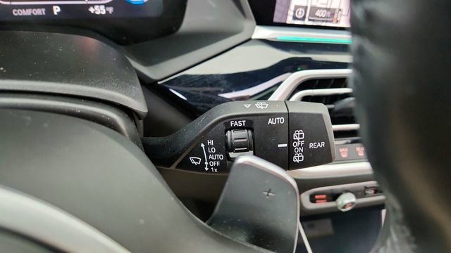 Used 2023 BMW X5 M50i w/ Executive Package image 43