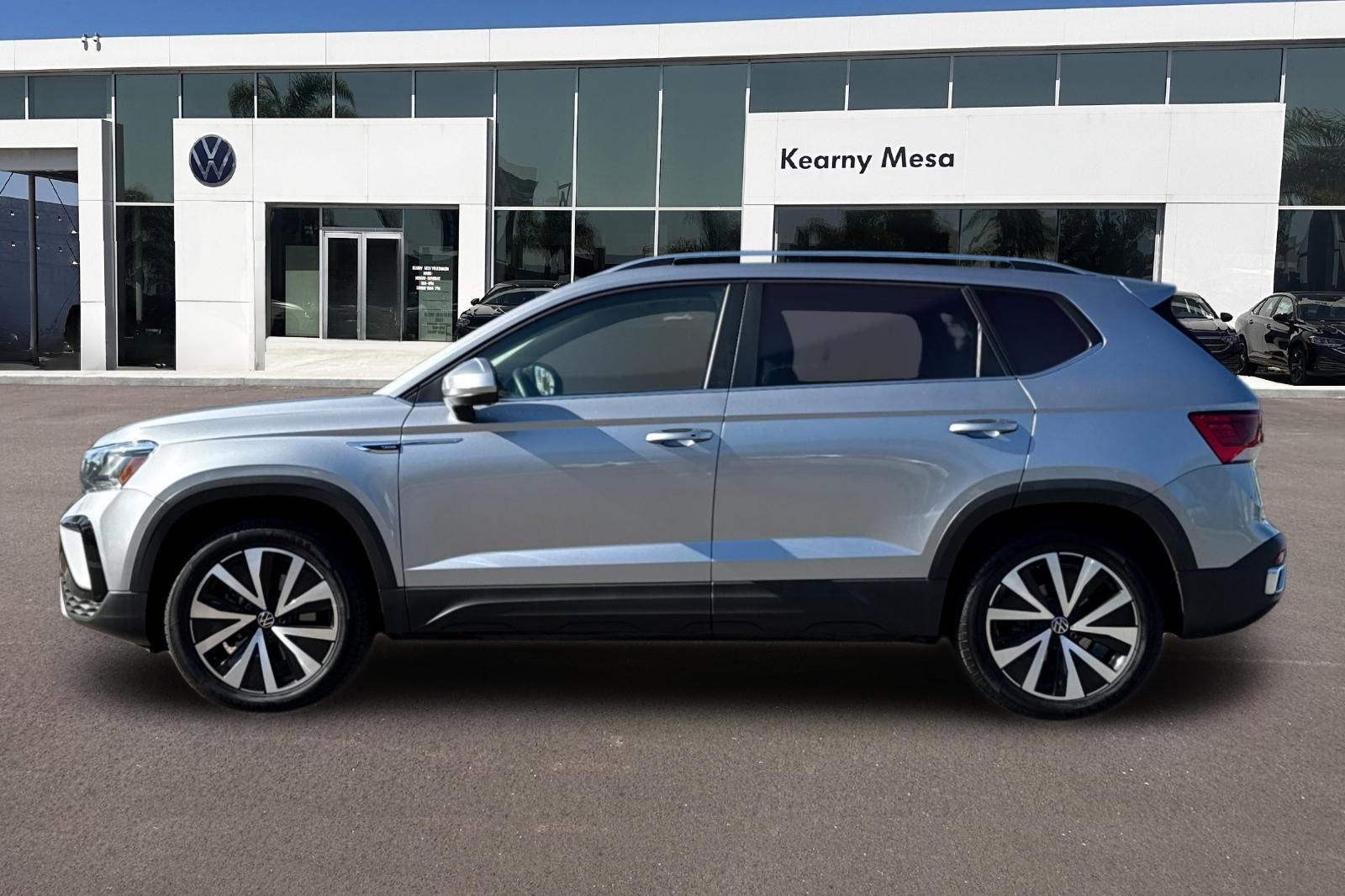 Used 2022 Volkswagen Taos SE image 7