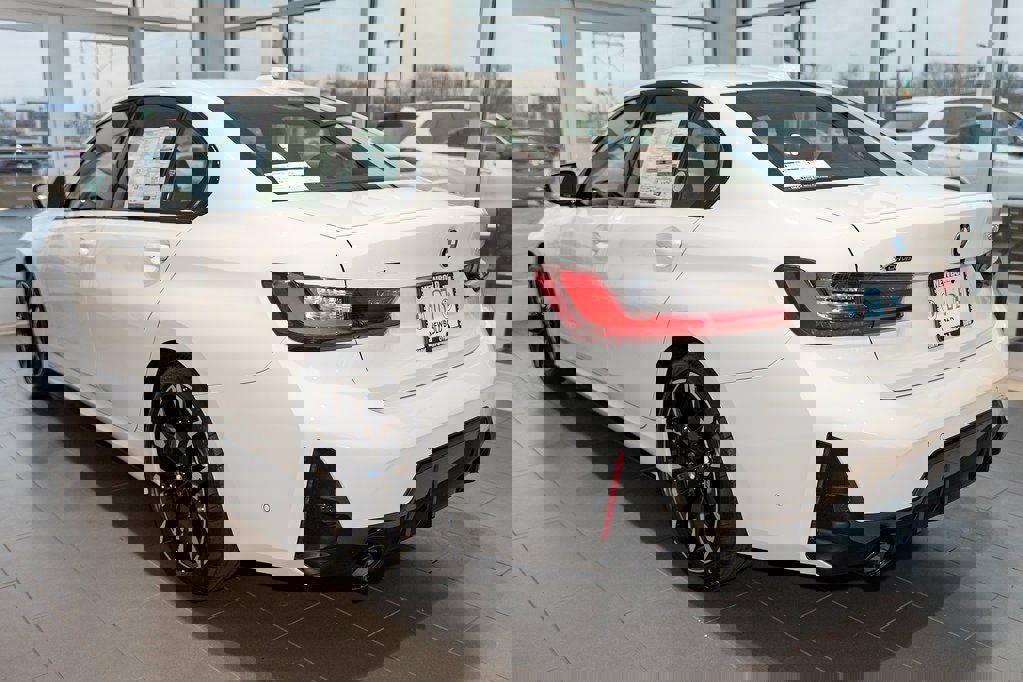 Used 2026 BMW 330i xDrive 330i xDrive w/ M Sport Package image 4