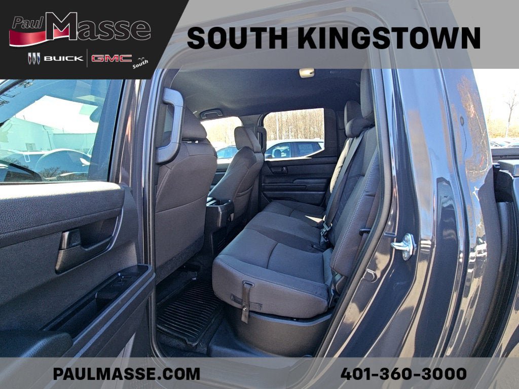 Used 2025 Toyota Tacoma SR5 AWD/4WD image 19