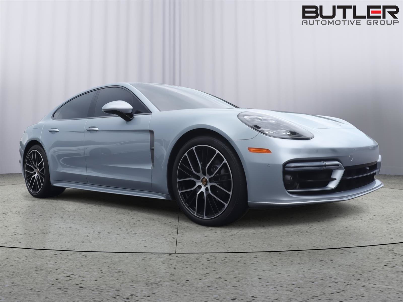 Used 2023 Porsche Panamera Platinum Edition w/ Sportdesign Package RWD image 8