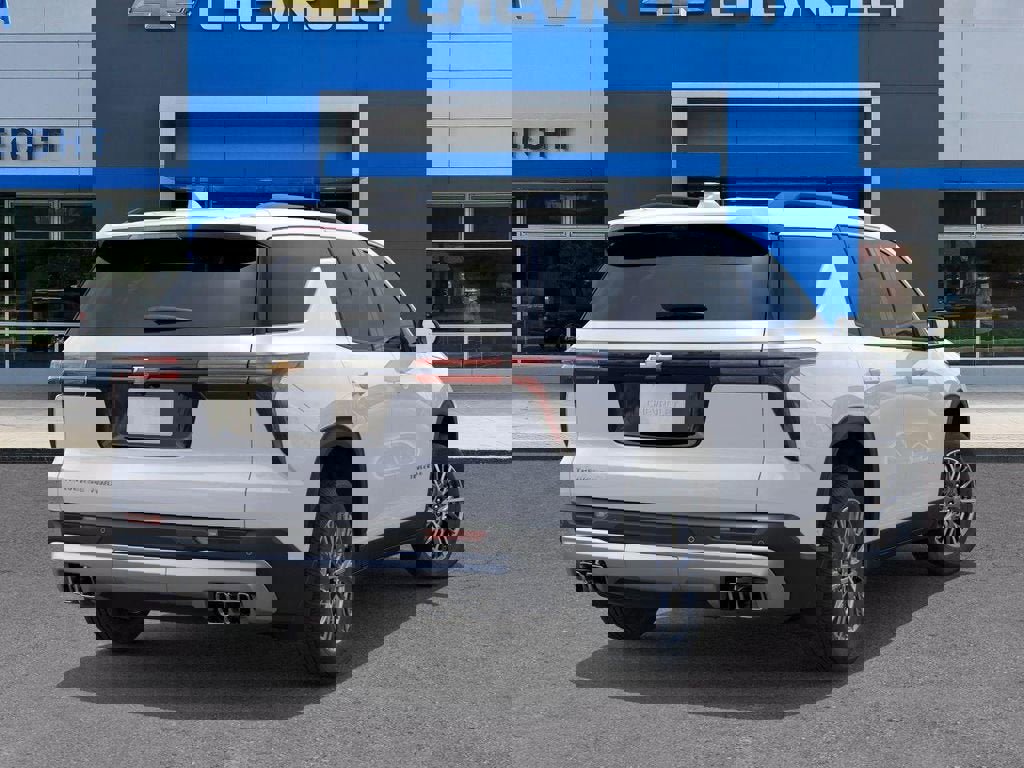 New 2026 Chevrolet Traverse LT w/ Driver Confidence Package image 4