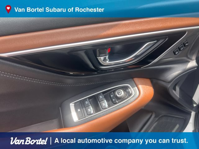Used 2025 Subaru Outback Touring AWD/4WD image 14