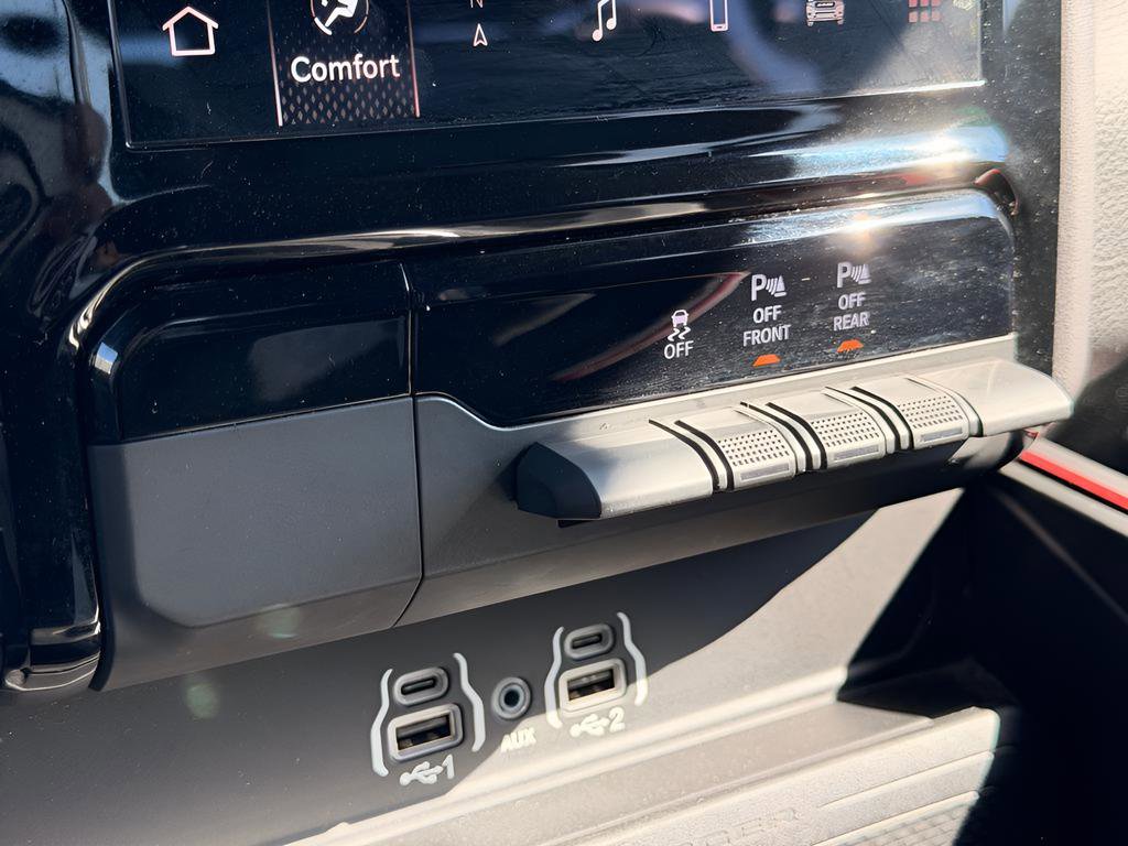 Used 2025 RAM 1500 Rebel w/ Rebel Level 1 Equipment Group AWD/4WD image 16