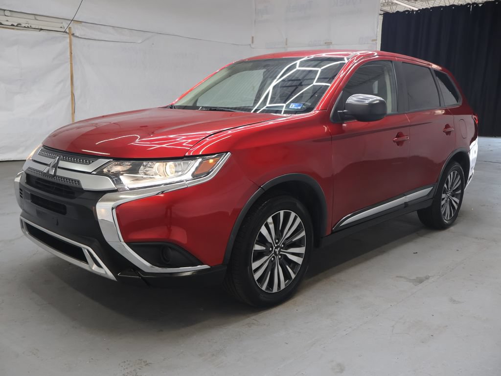 Used 2020 Mitsubishi Outlander ES FWD image 3