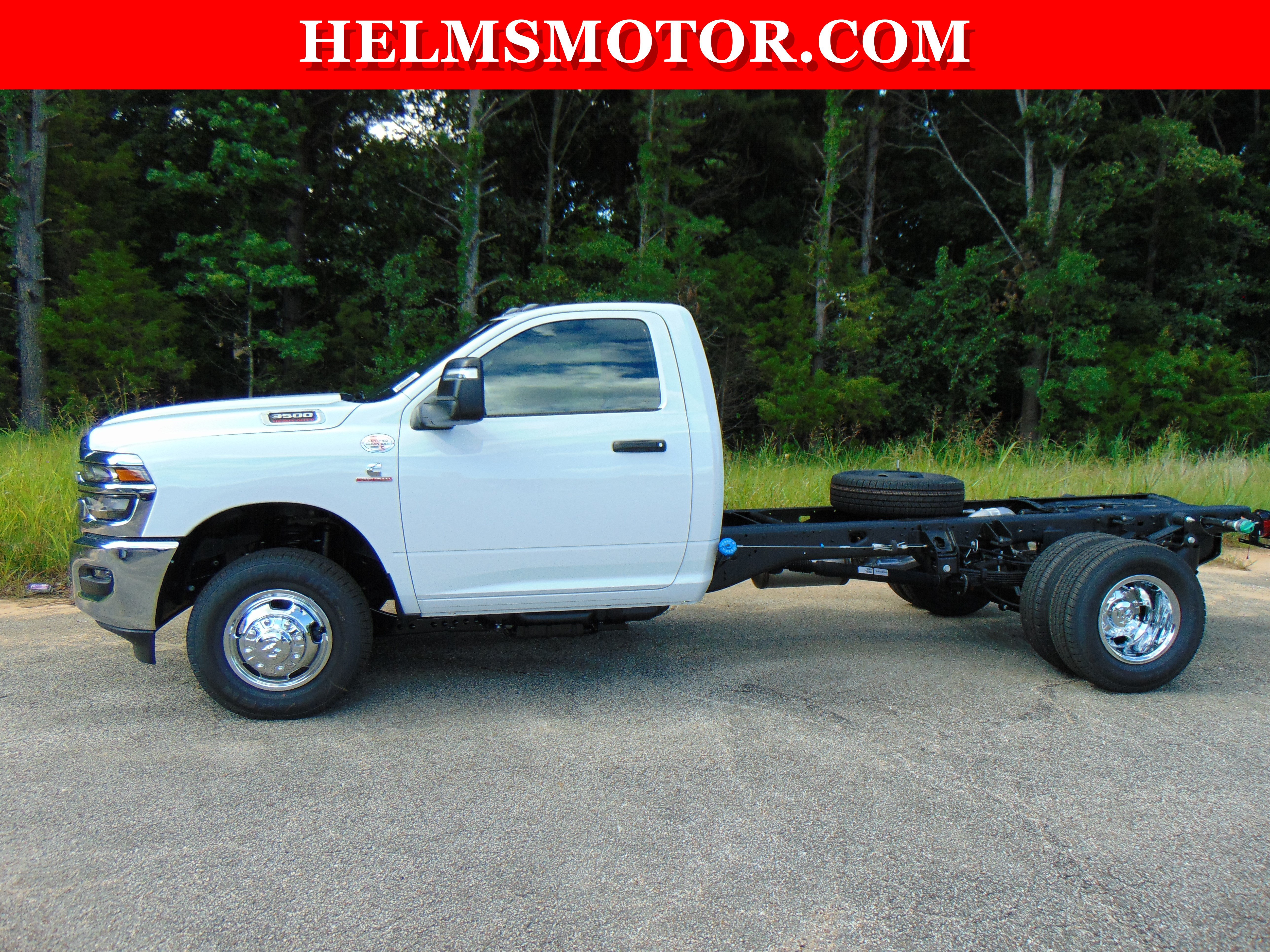 New 2026 RAM 3500 Tradesman w/ Chrome Appearance Group A AWD/4WD image 2