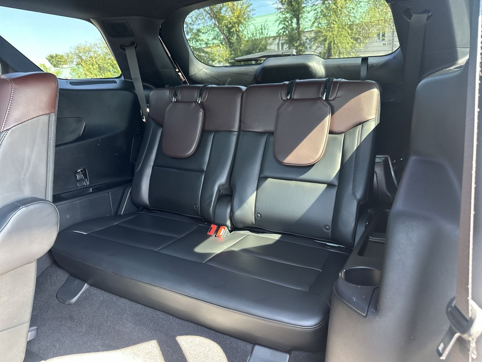 Used 2020 Ford Explorer Platinum w/ Premium Technology Package AWD/4WD image 27